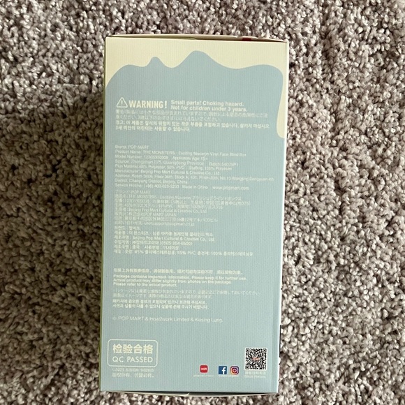 POP MART The Monsters - Exciting Macaron Labubu Plush Pendant - LYCHEE BERRY - Picture 7 of 8